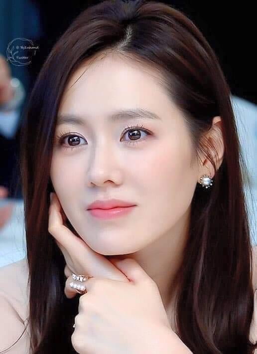 粉丝拍下的孙艺珍瞬间