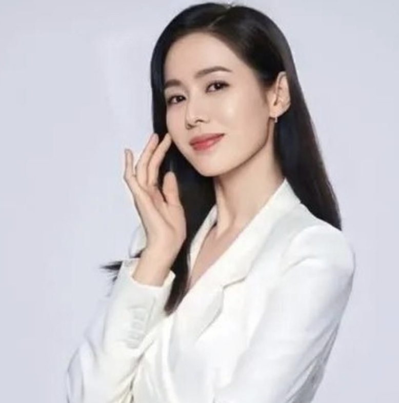 ソン・イェジンのビハインドカット