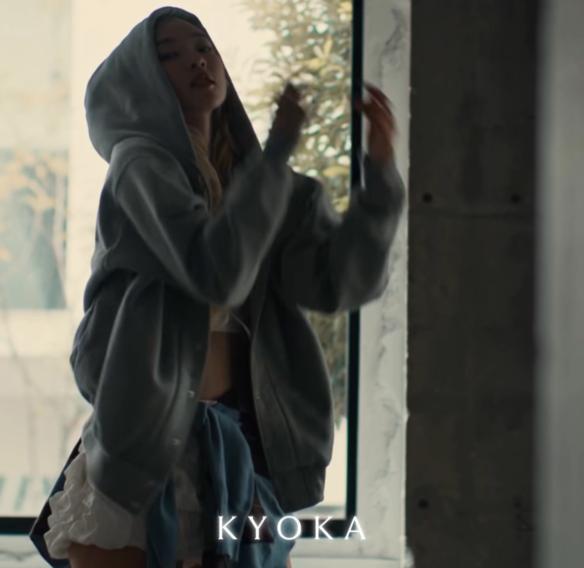 A moment captured by a fan of KYOKA