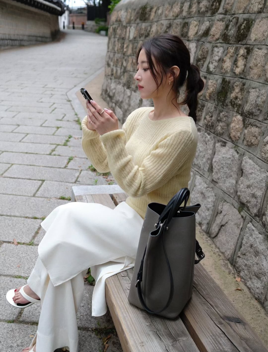 Recent activity shot of Lee Seyoung