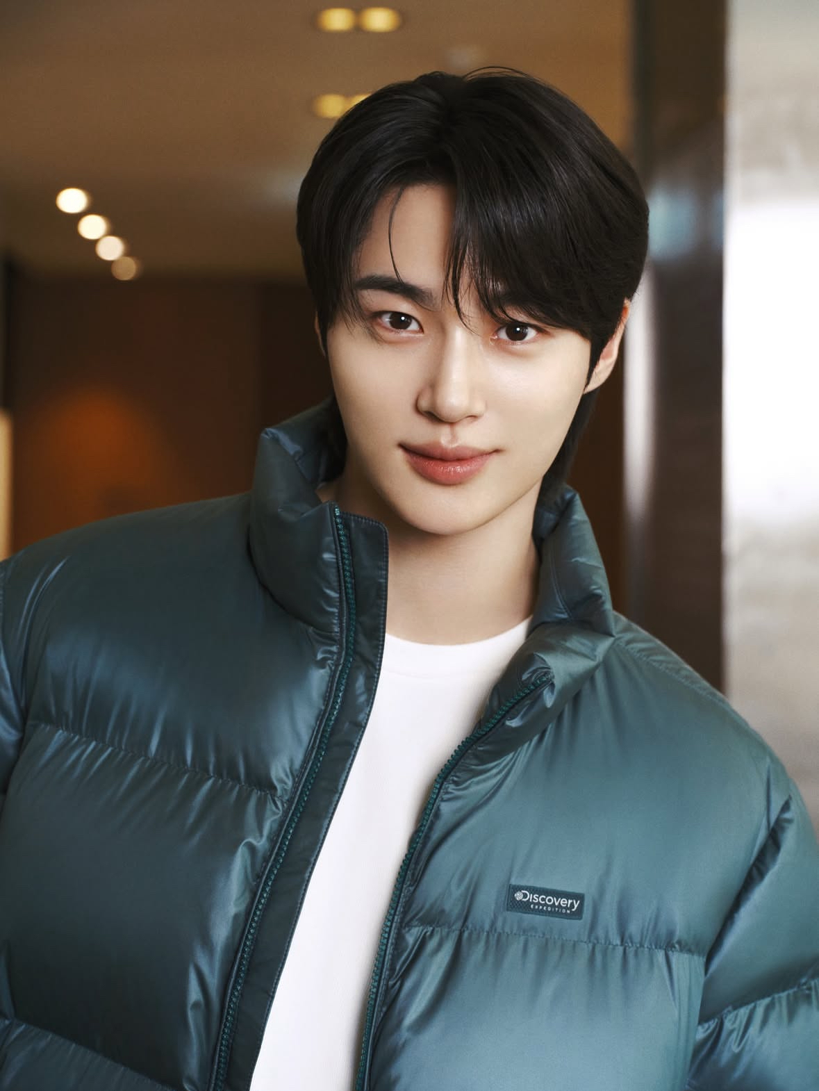 Behind-the-scenes cut of Byeon Wooseok