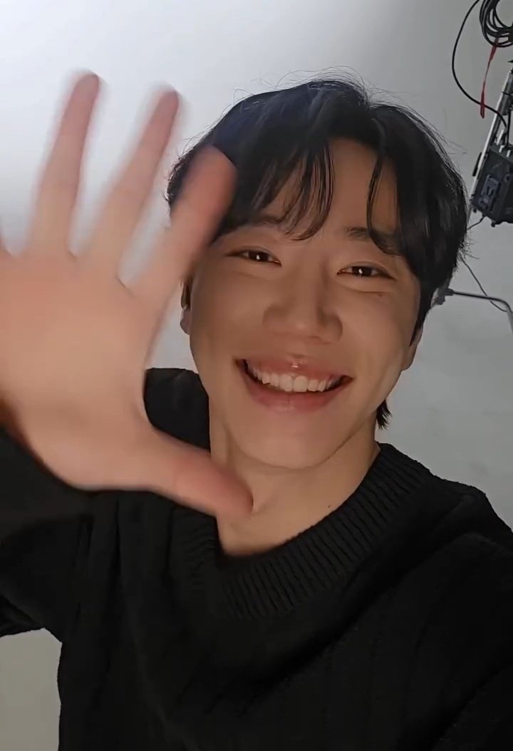 Latest photo of Lee Junyoung