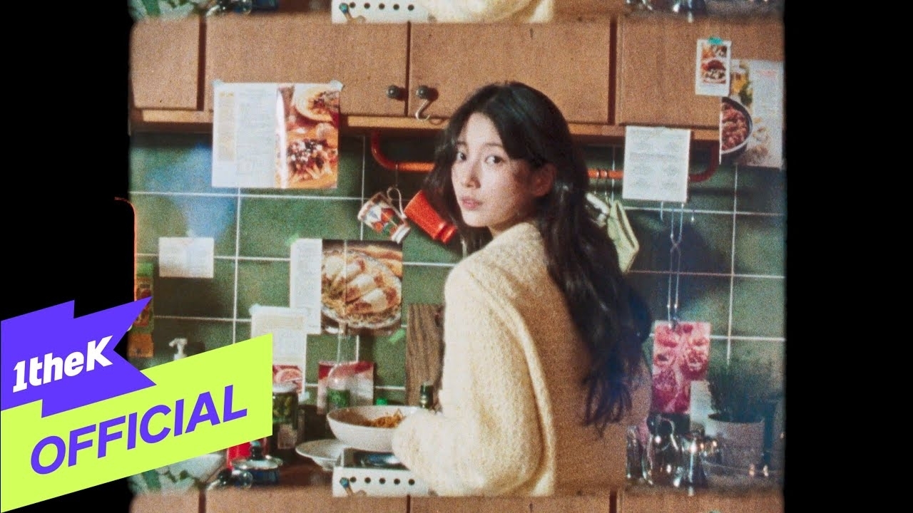 A moment captured by a fan of Bae Suzy