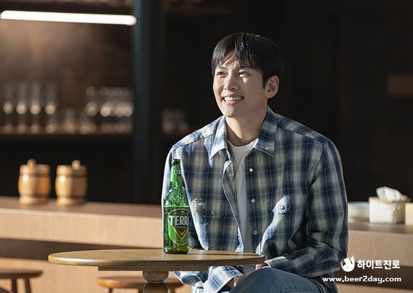 A moment captured by a fan of Ji Changwook