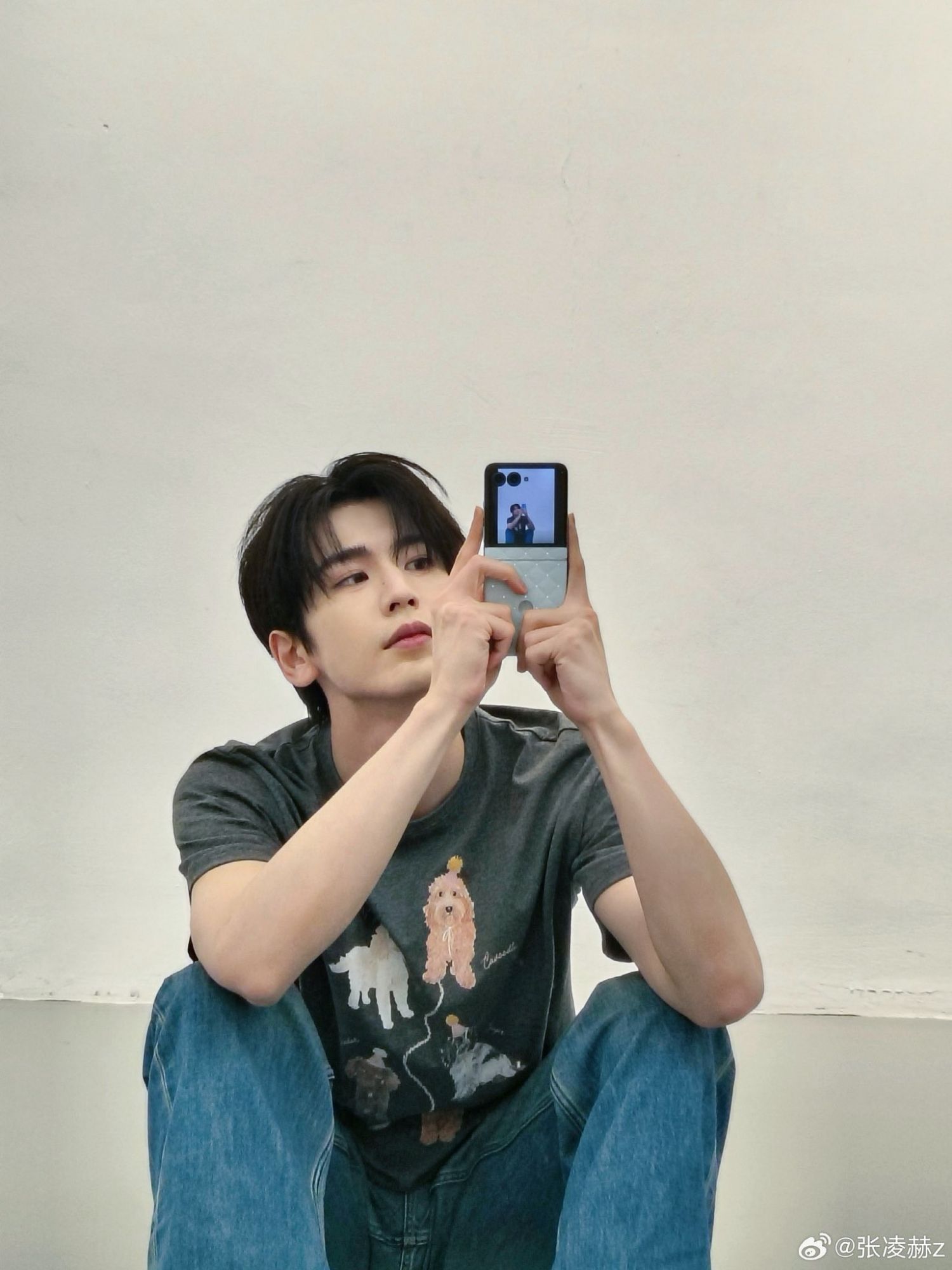 Behind-the-scenes cut of Zhang Linghe