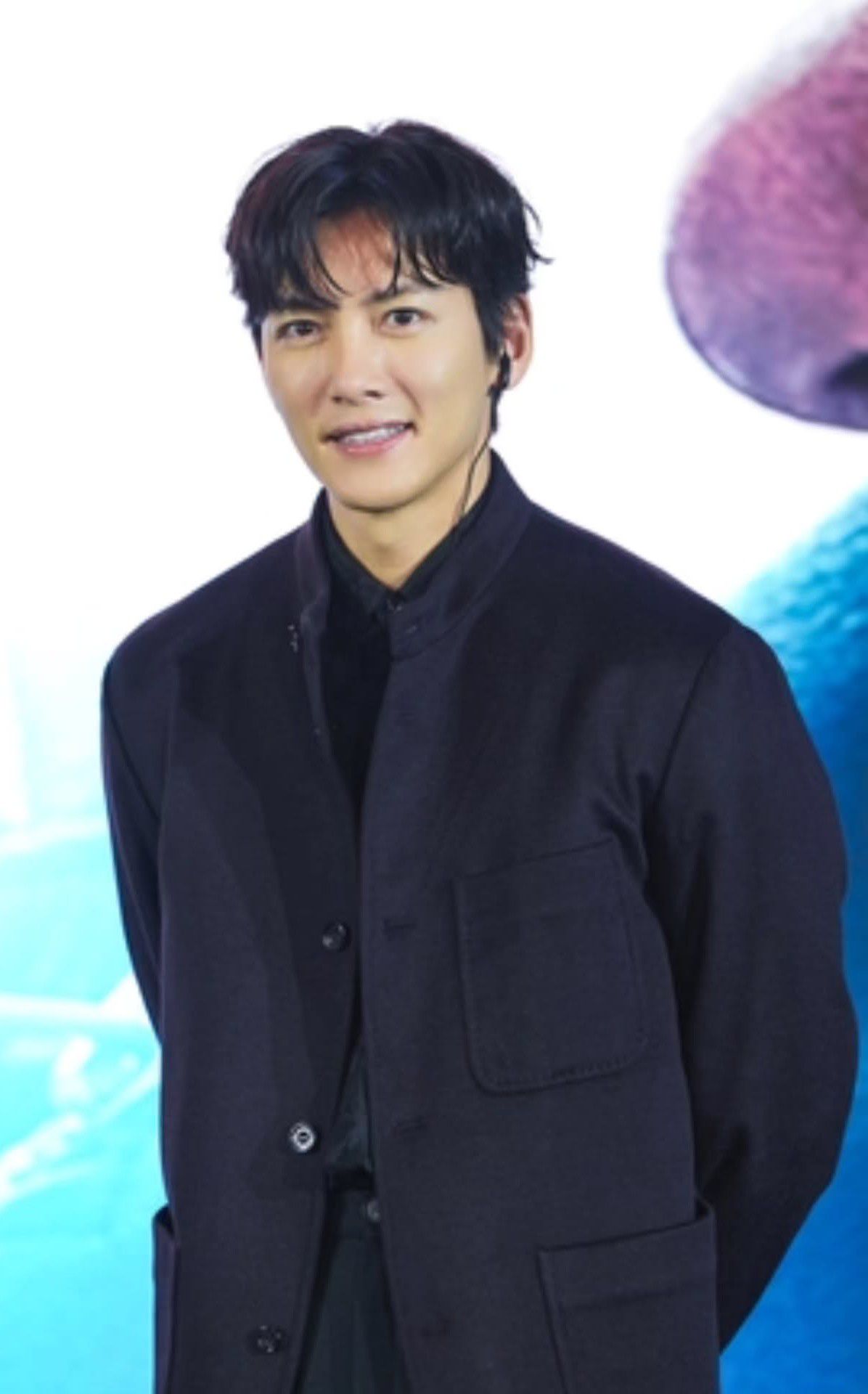 Behind-the-scenes cut of Ji Changwook