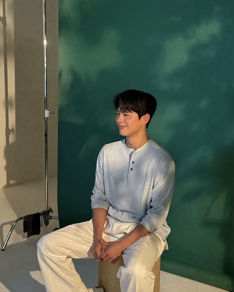 Latest photo of Park Bogum