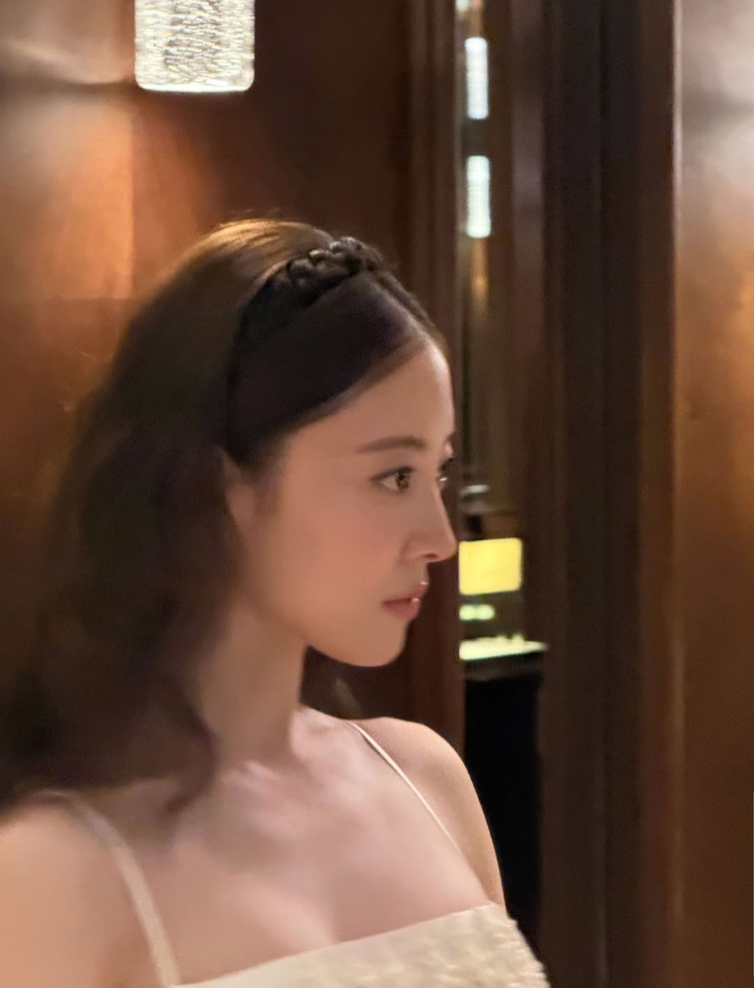 Behind-the-scenes cut of Lee Seyoung