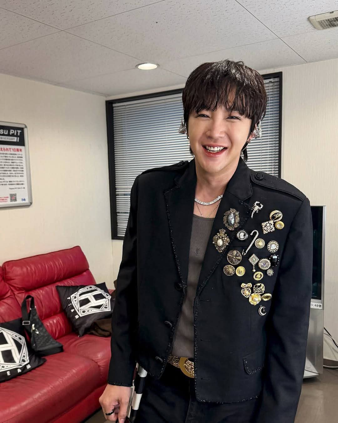 Latest photo of Jang Geunsuk