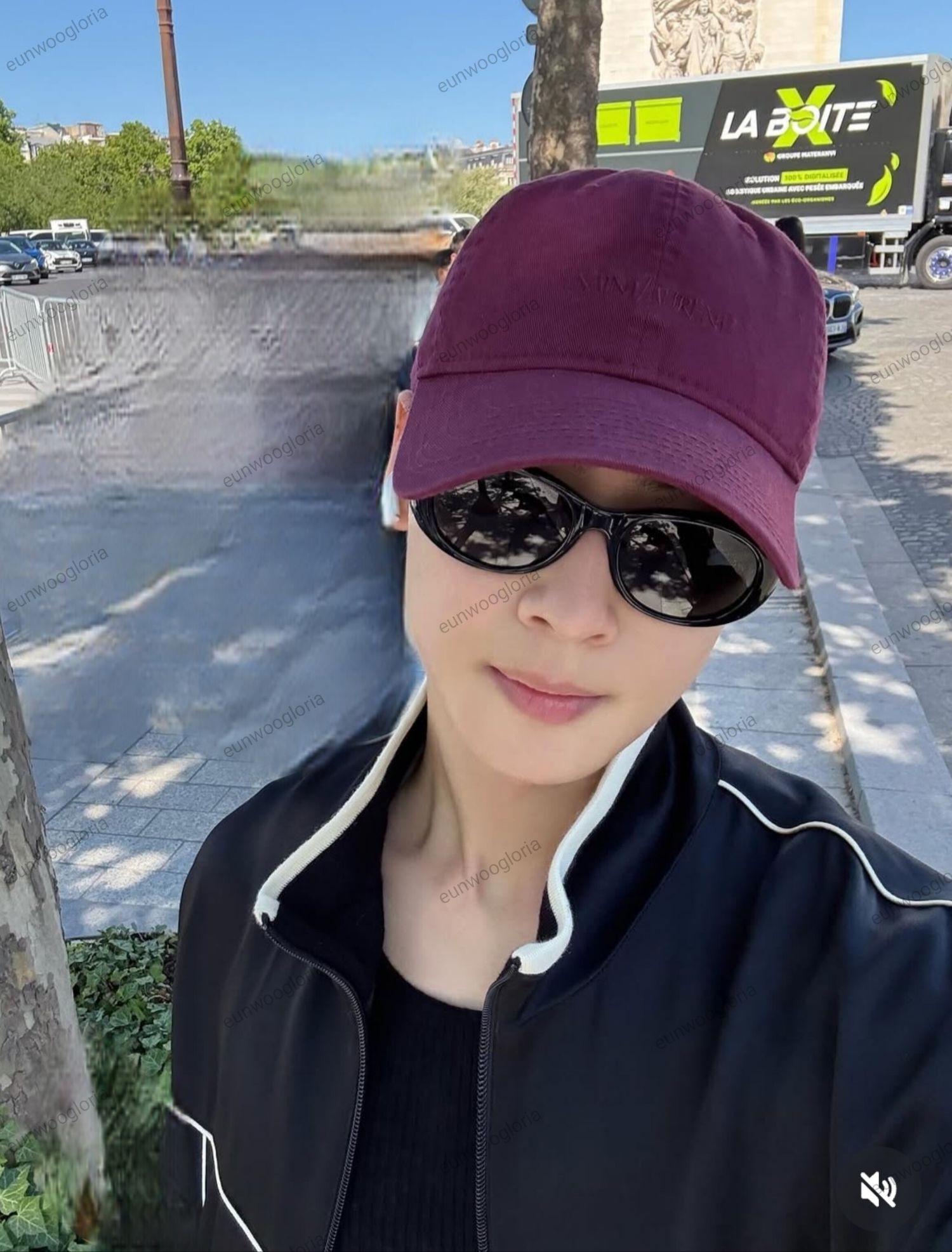 Behind-the-scenes cut of Cha Eunwoo