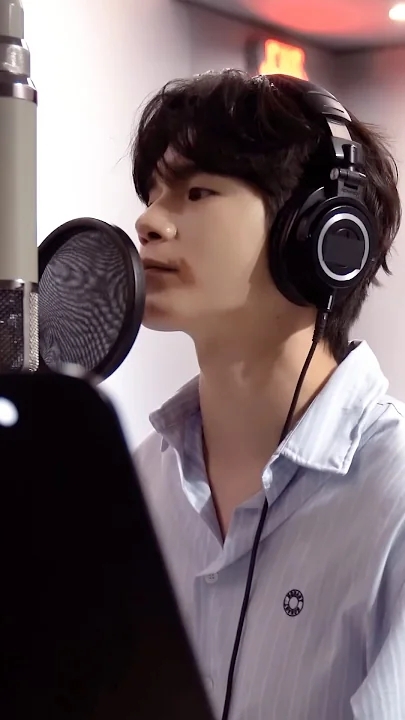 Latest photo of Ong Seongwu