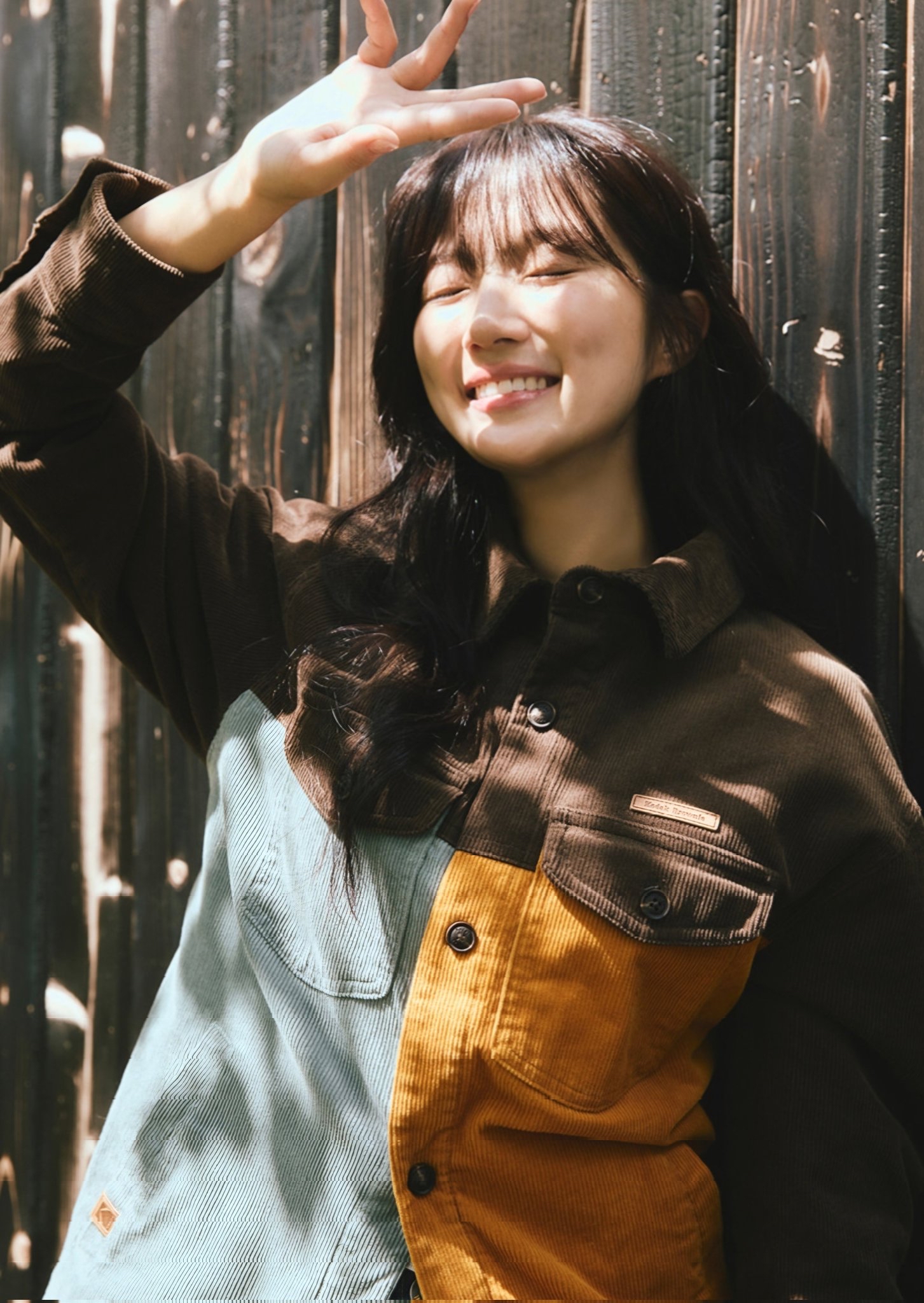 Behind-the-scenes cut of Kim Hyeyoon