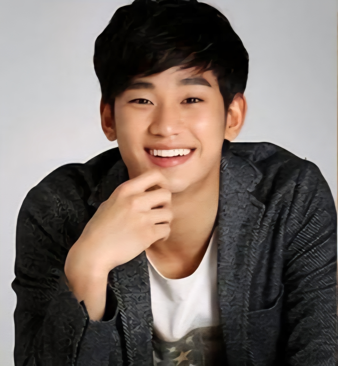 Recent activity shot of Kim Soohyun