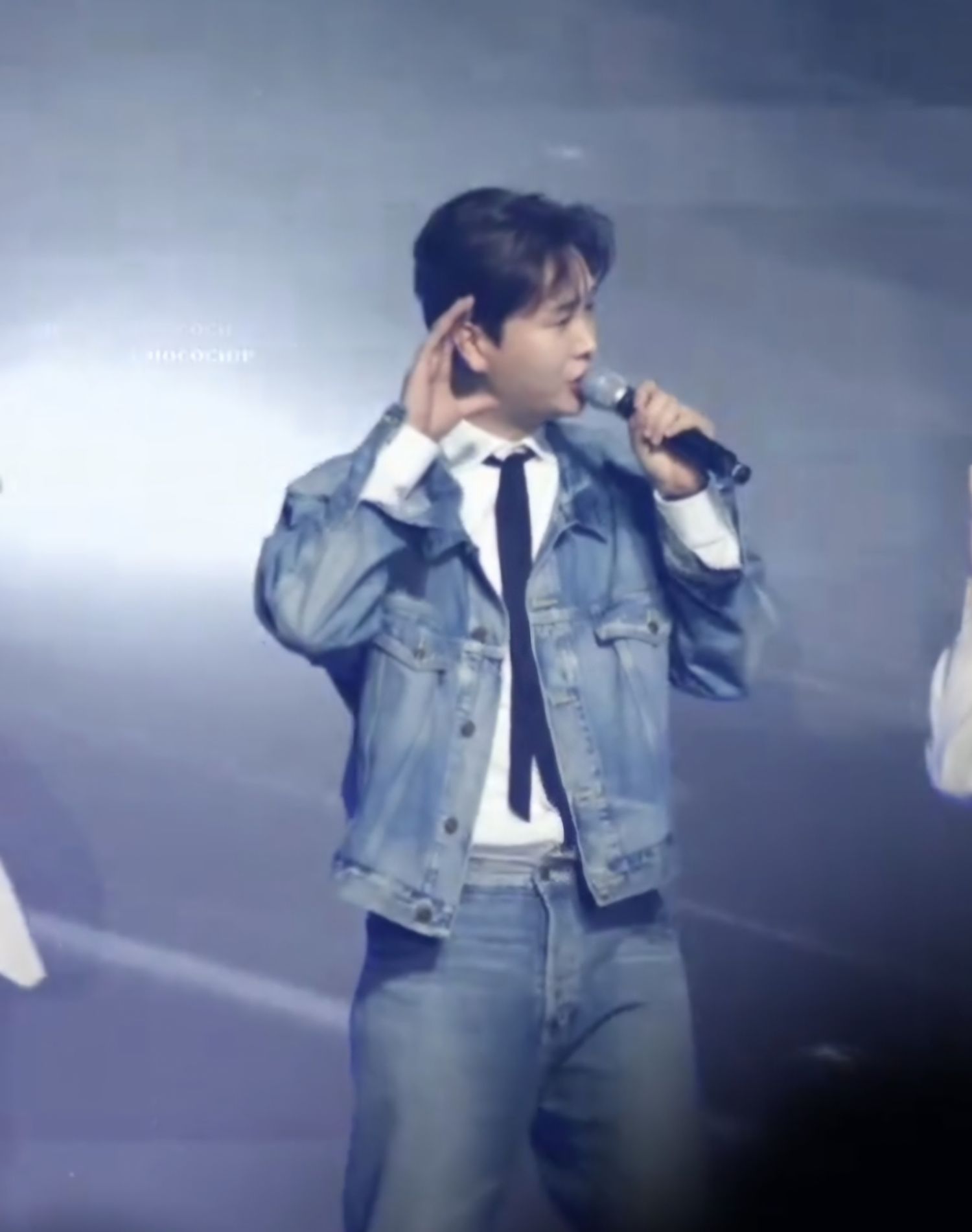 Behind-the-scenes cut of Song Minjun