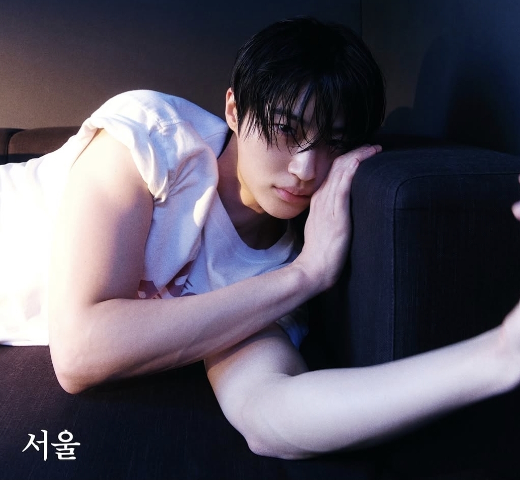 A moment captured by a fan of Byeon Wooseok