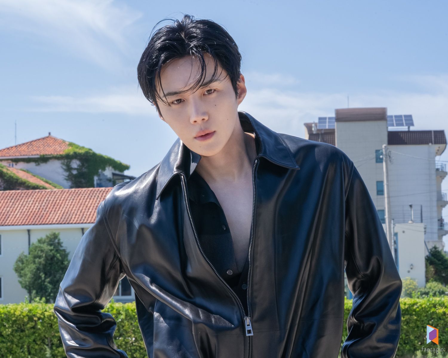 金宣虎的最新照片