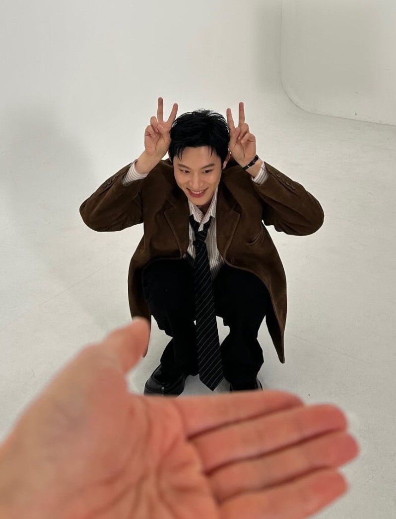 Behind-the-scenes cut of Kim Sungcheol