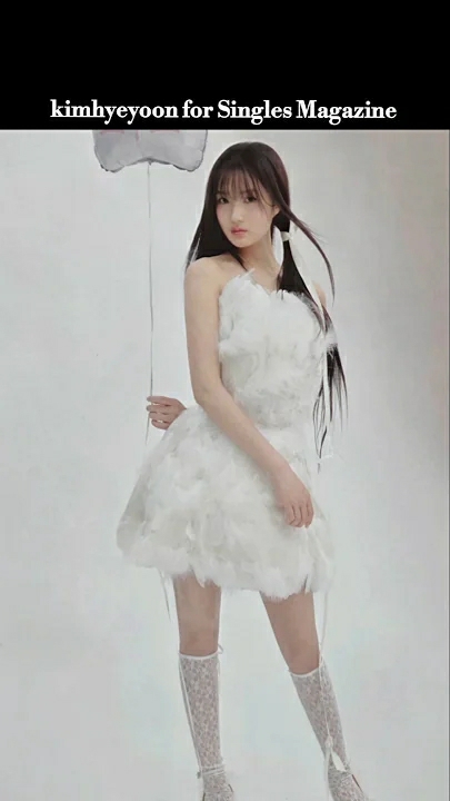 Behind-the-scenes cut of Kim Hyeyoon