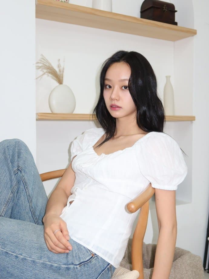 Behind-the-scenes cut of Hyeri
