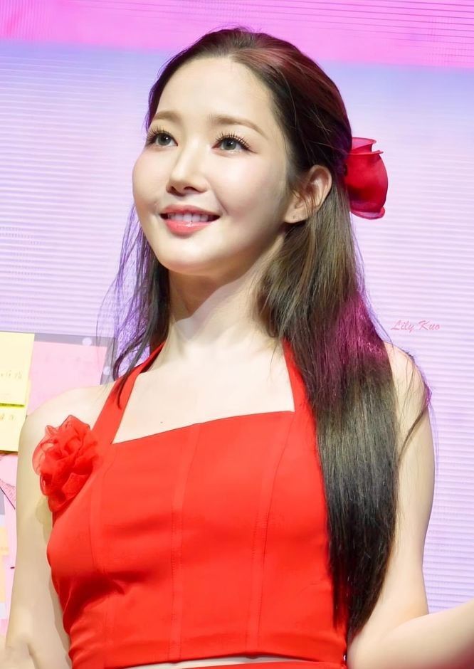 朴敏英的最新照片