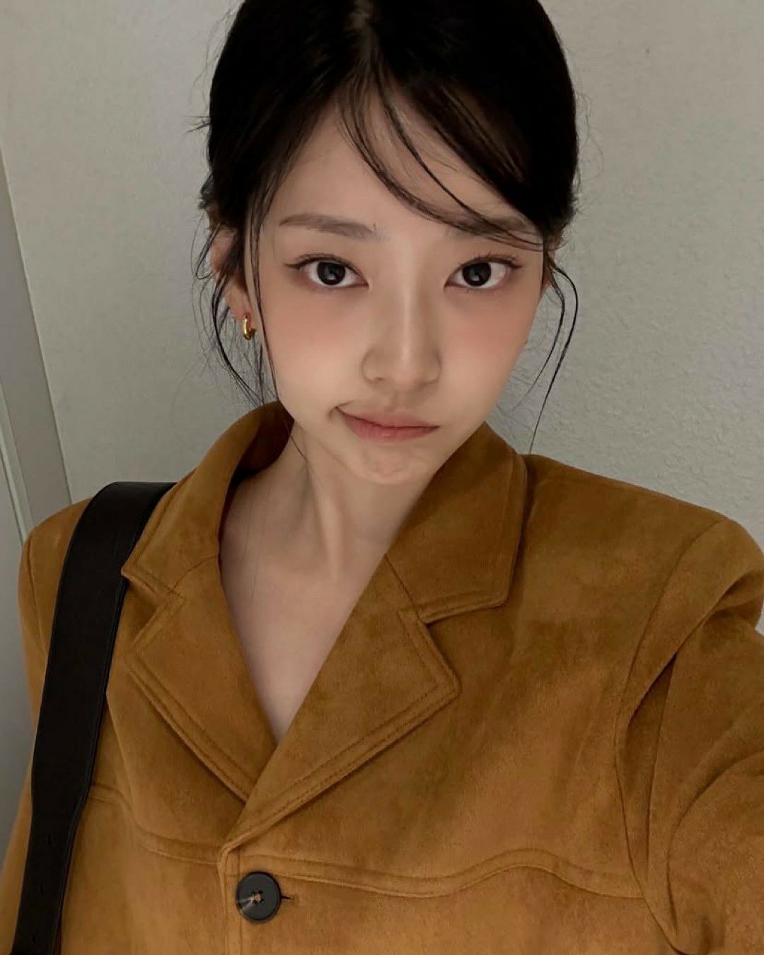 Recent activity shot of Kim Minju
