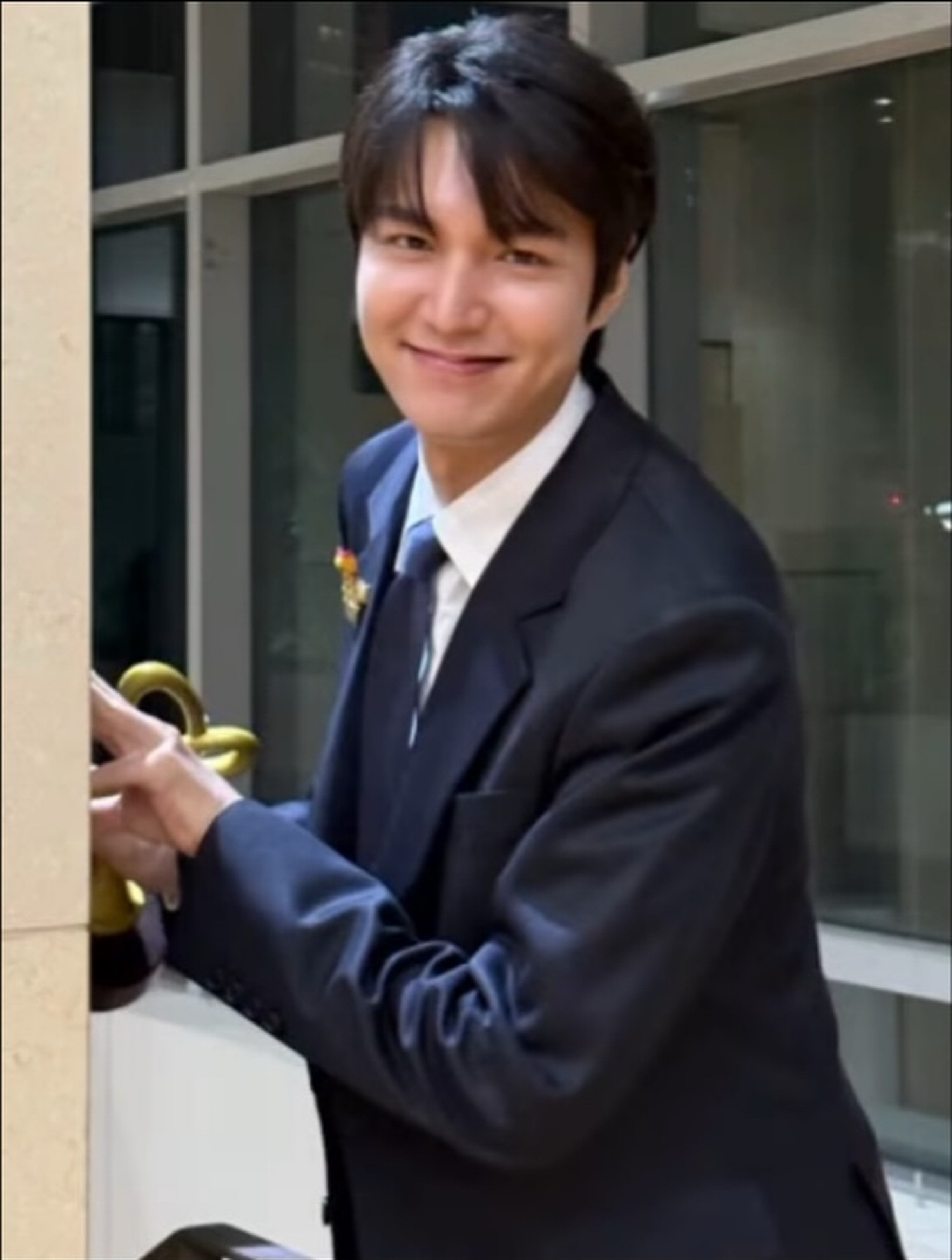 Behind-the-scenes cut of Lee Minho