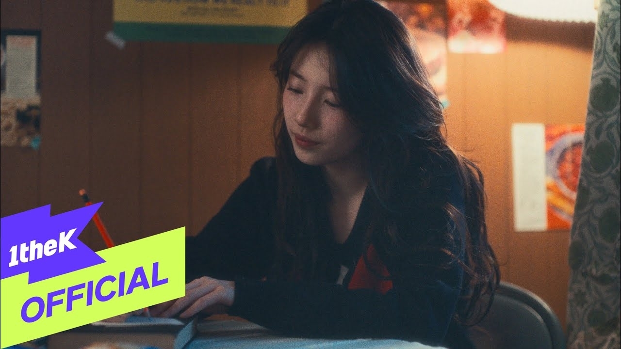 Behind-the-scenes cut of Bae Suzy