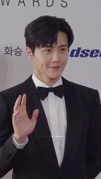 Representative background image loved by Kim Seonho fandom