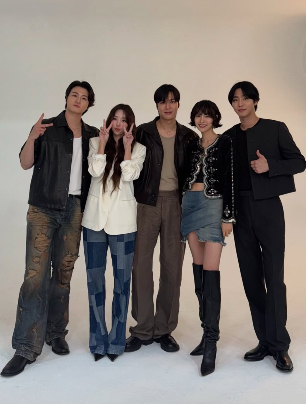 コミュニティで話題の人気セレブコンテンツ