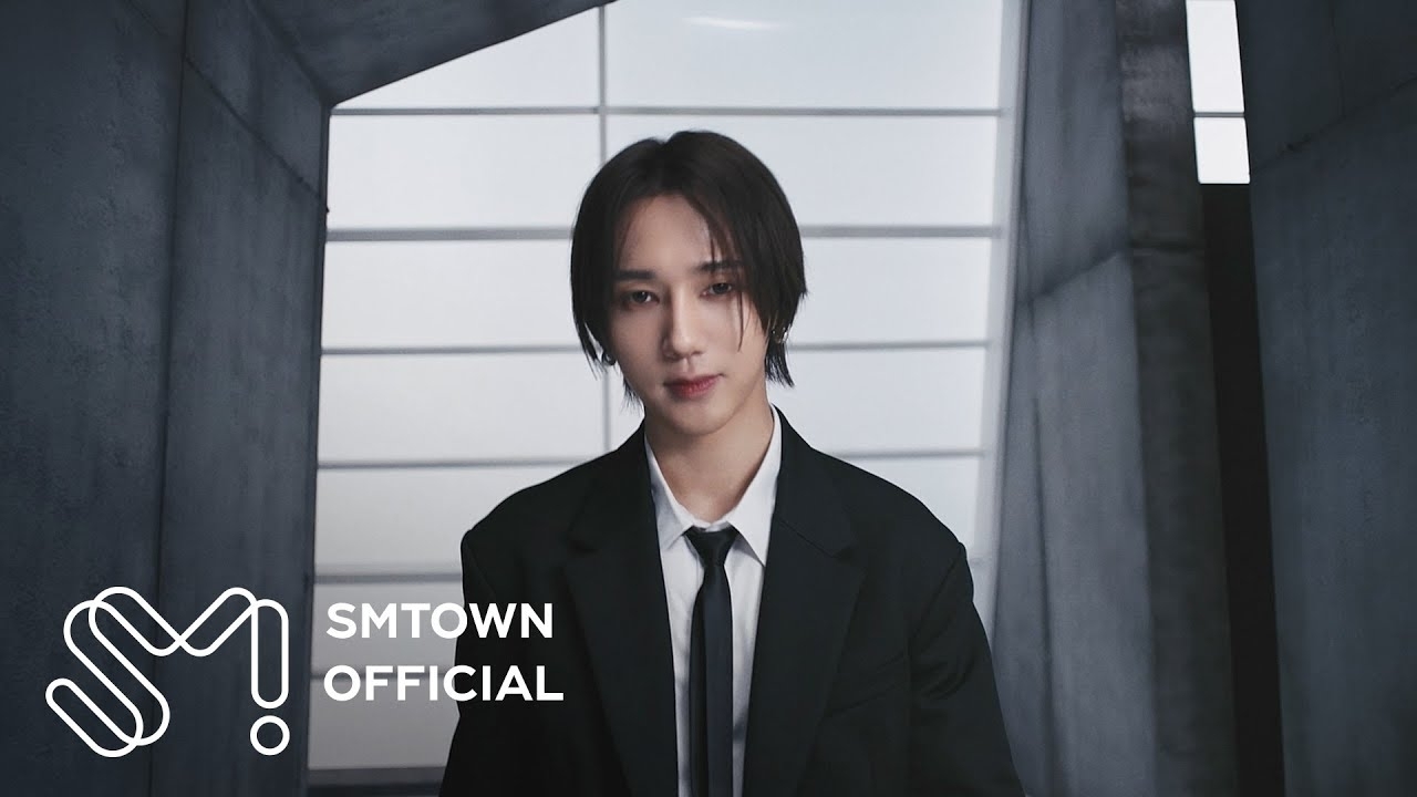 Behind-the-scenes cut of Choi Siwon
