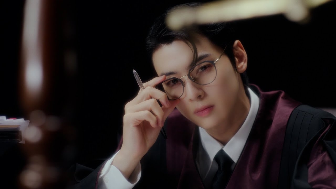 Cuplikan di balik layar dari Cha Eunwoo