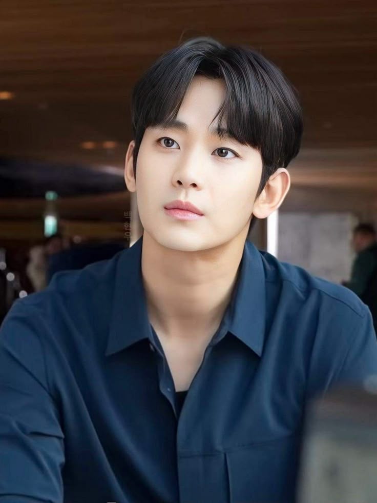 粉絲拍下的金秀賢瞬間