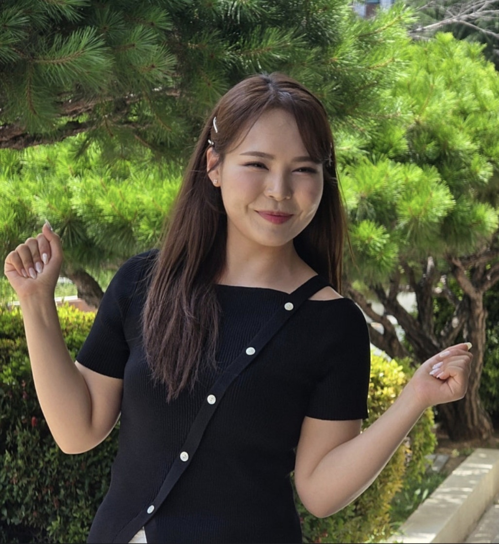 Behind-the-scenes cut of Miss Kim