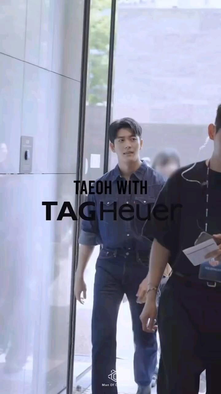 Special wallpaper made by Kang Taeoh's fans