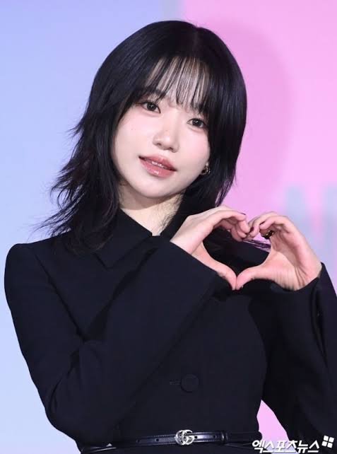 A moment captured by a fan of Jo Yuri