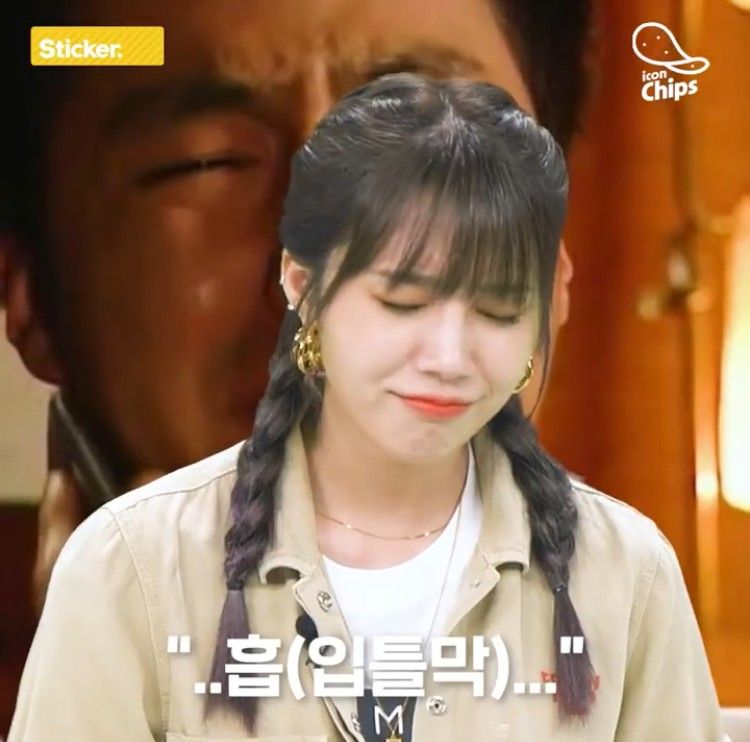 Behind-the-scenes cut of Jung Eunji