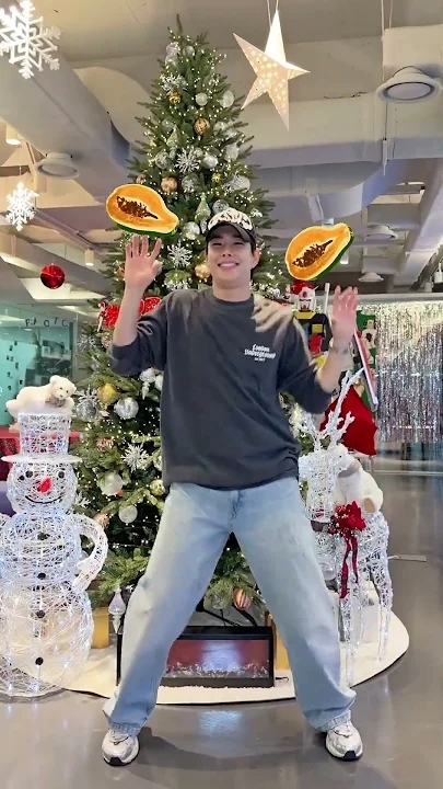 Latest photo of Cha Eunwoo