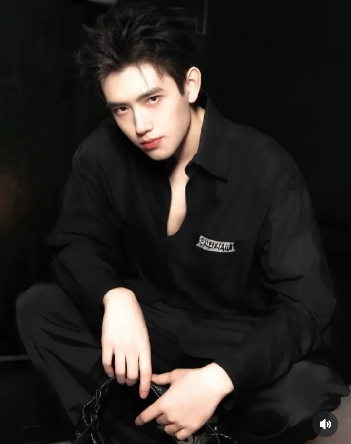 A moment captured by a fan of Arthur Chen