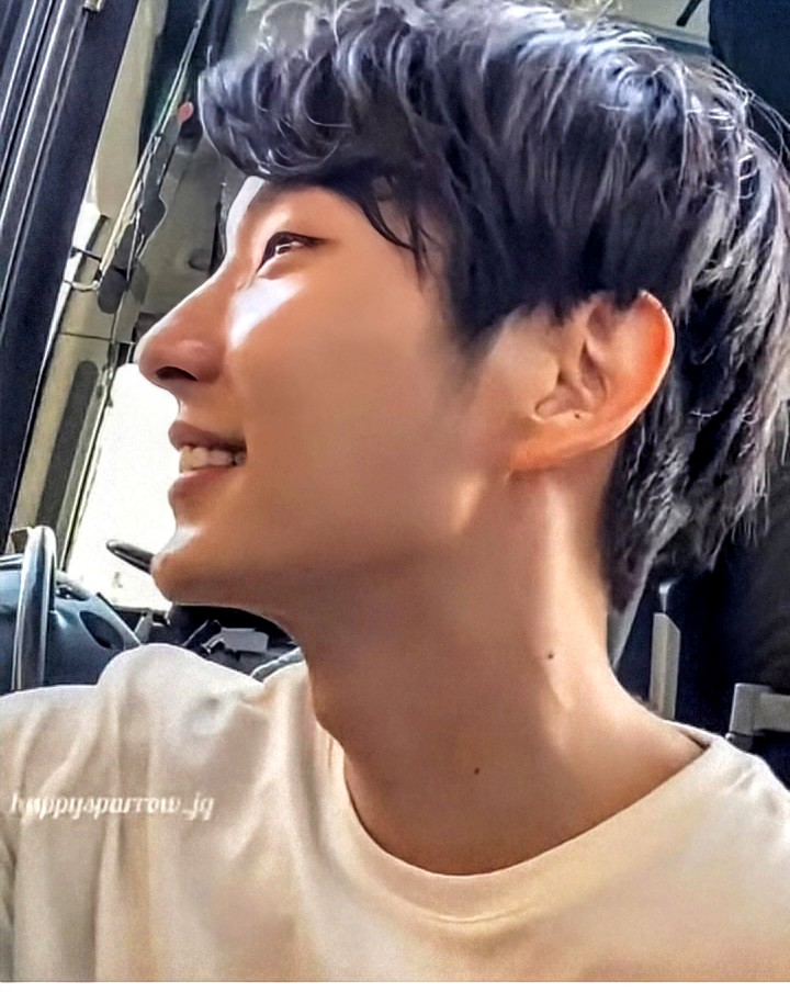 Cuplikan di balik layar dari Lee Joongi