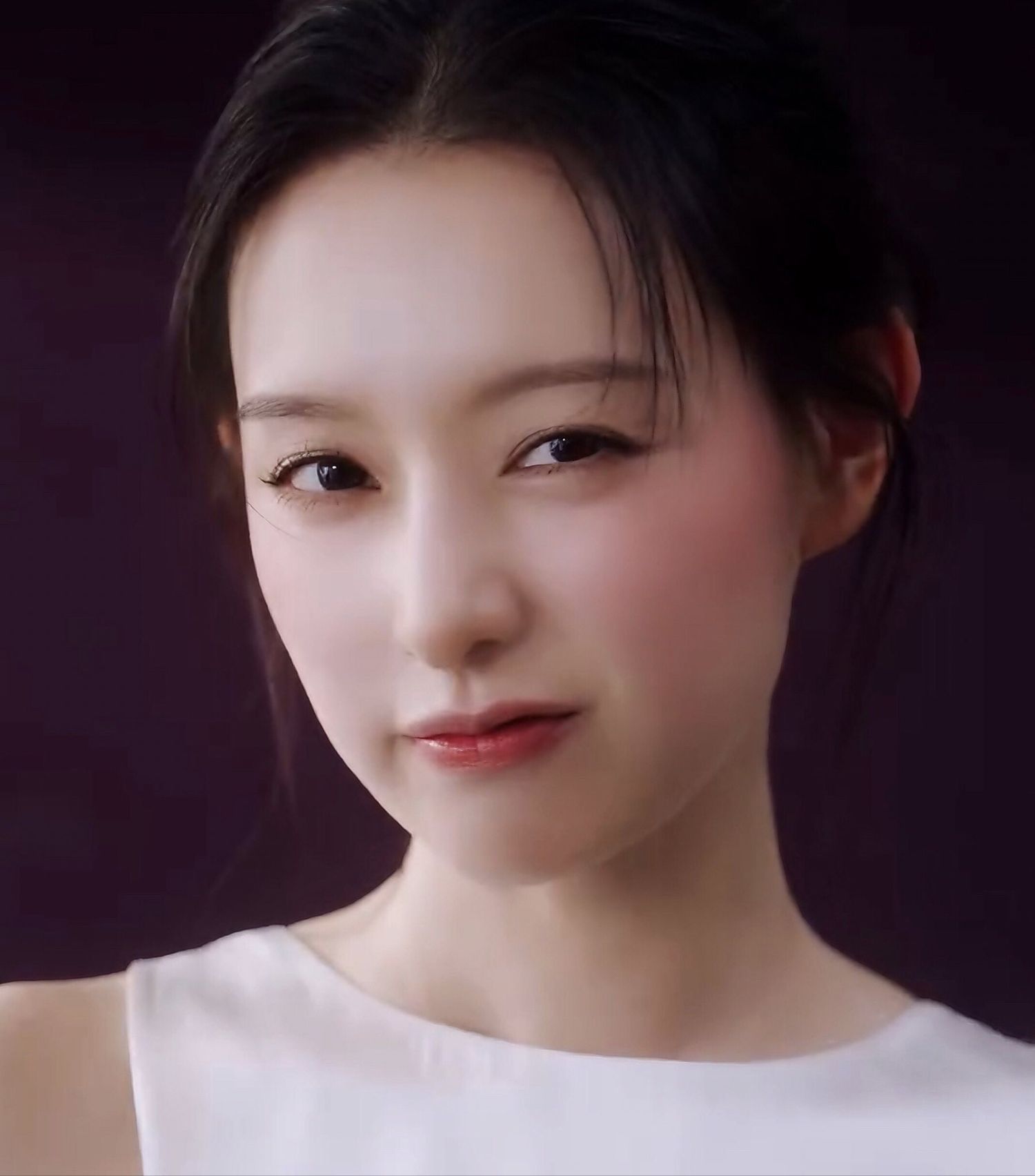 Behind-the-scenes cut of Kim Jiwon