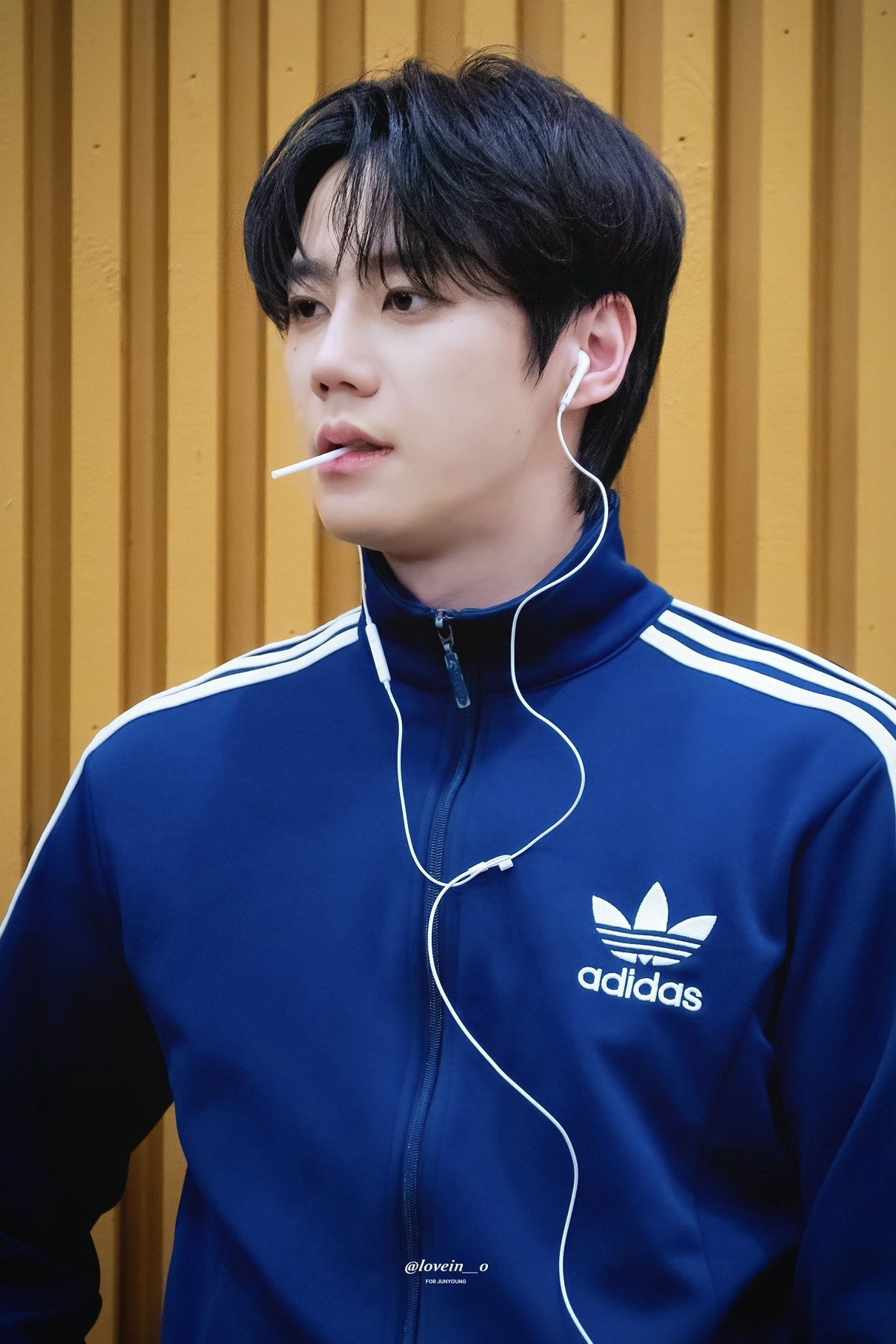 Recent activity shot of Lee Junyoung