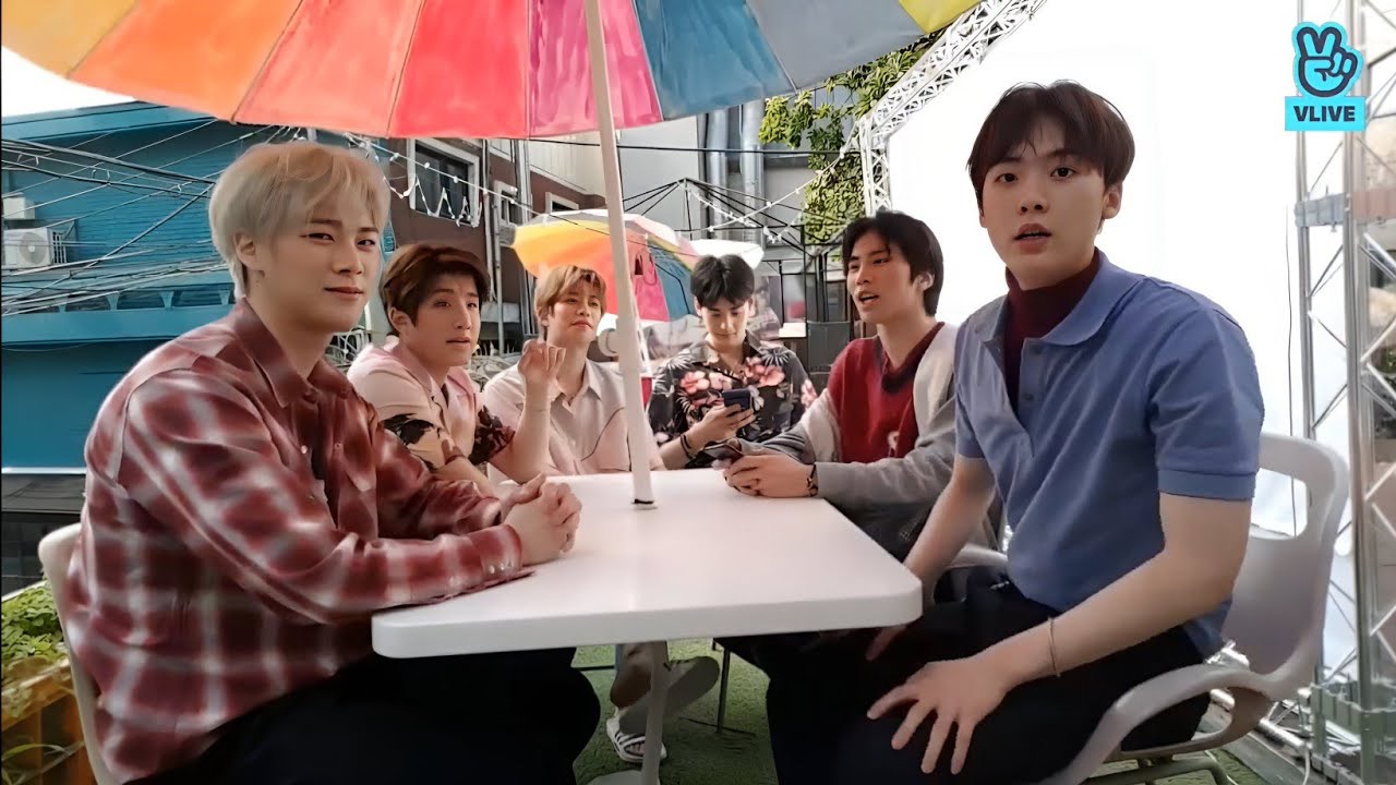 Recent activity shot of Cha Eunwoo