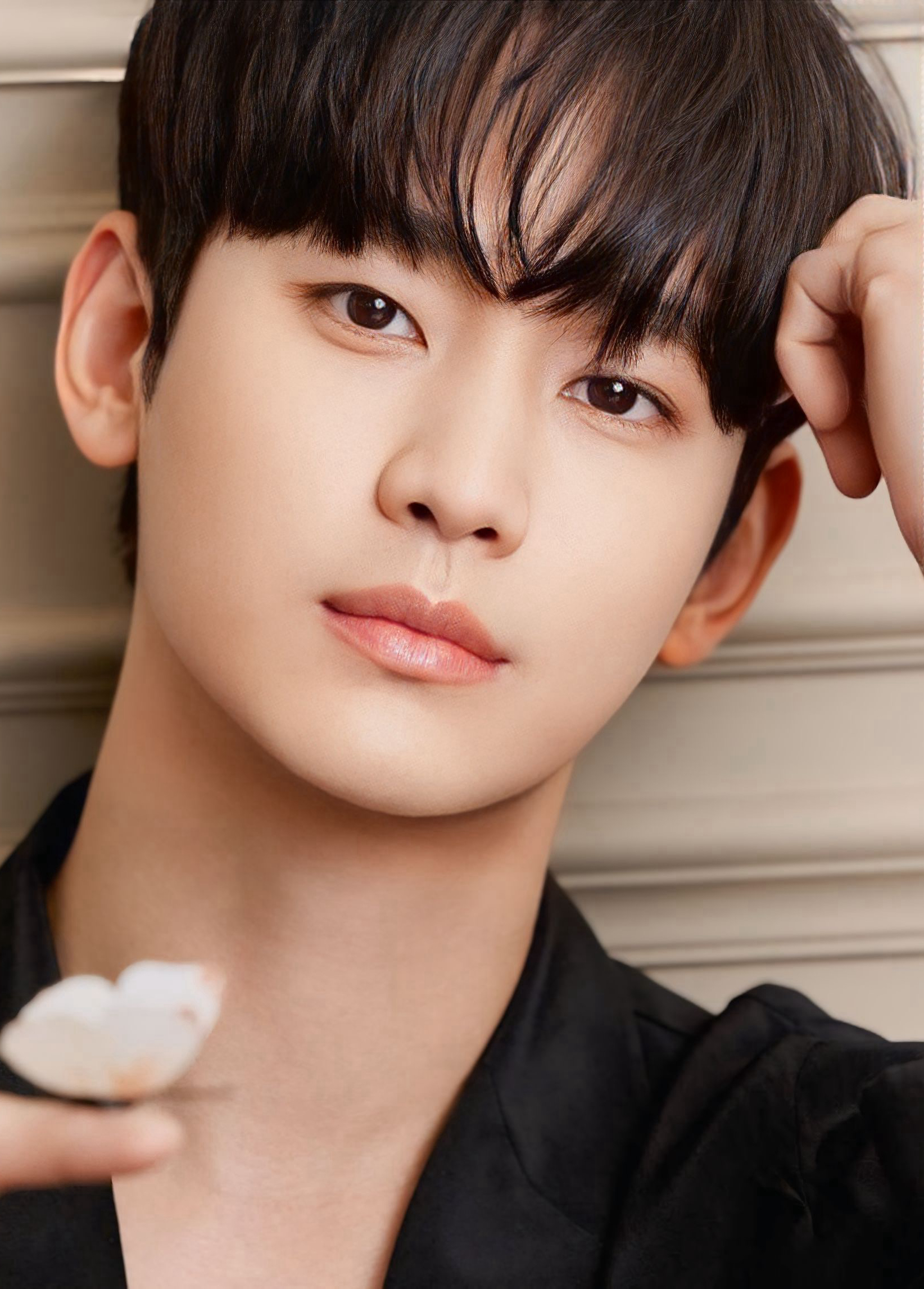 金秀贤的最新照片