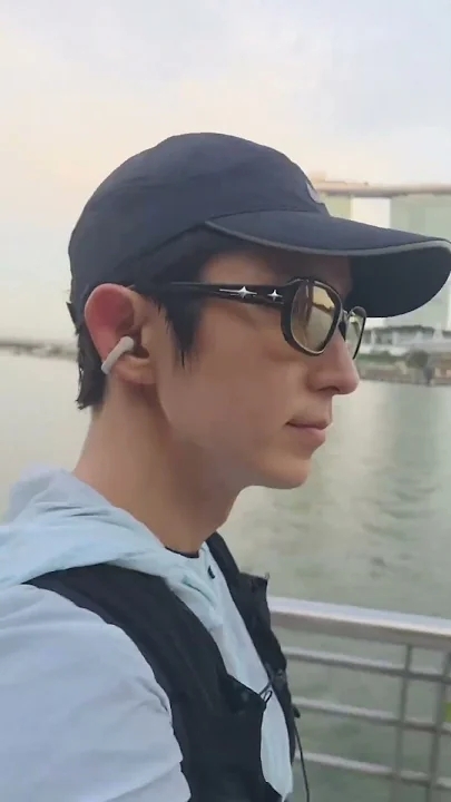 Recent activity shot of Lee Joongi