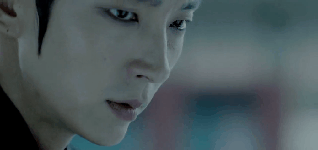 A moment captured by a fan of Lee Joongi