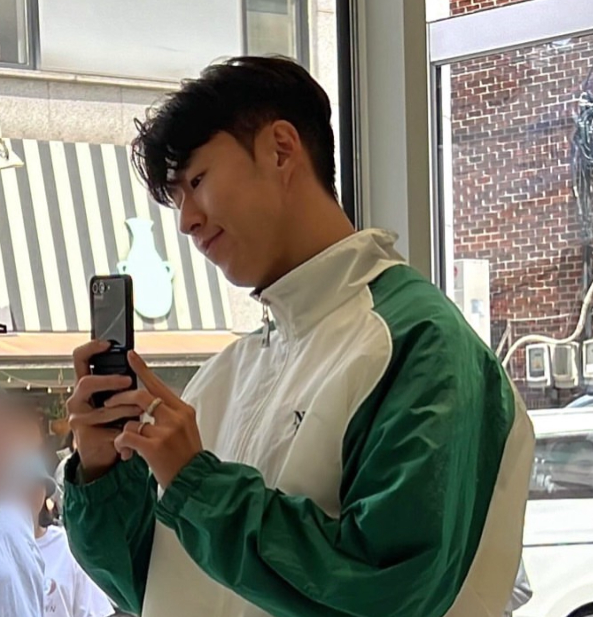 A moment captured by a fan of Son Heungmin