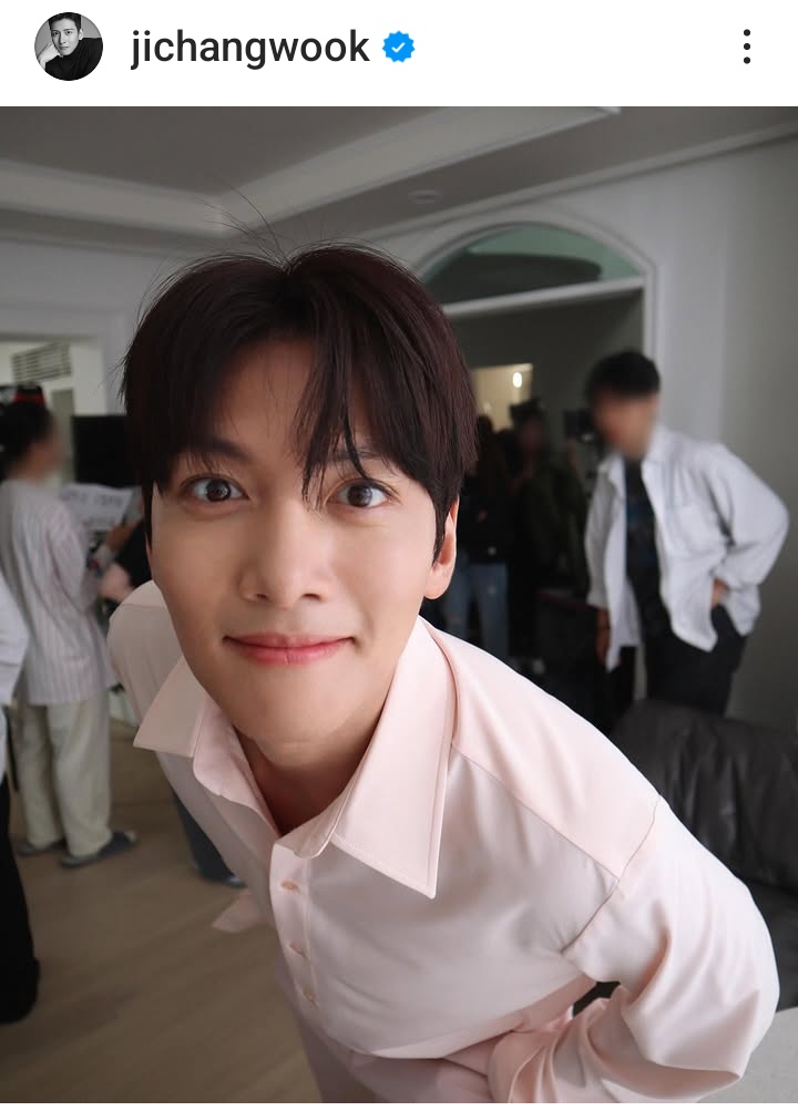 Behind-the-scenes cut of Ji Changwook