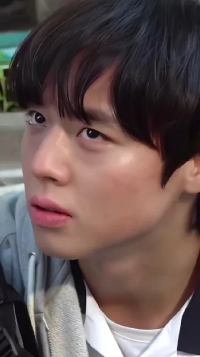 Emotional wallpaper shared by fans for Park Jihoon