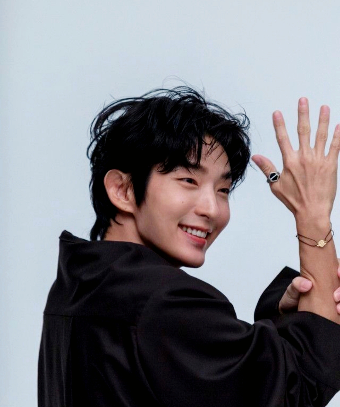 Recent activity shot of Lee Joongi