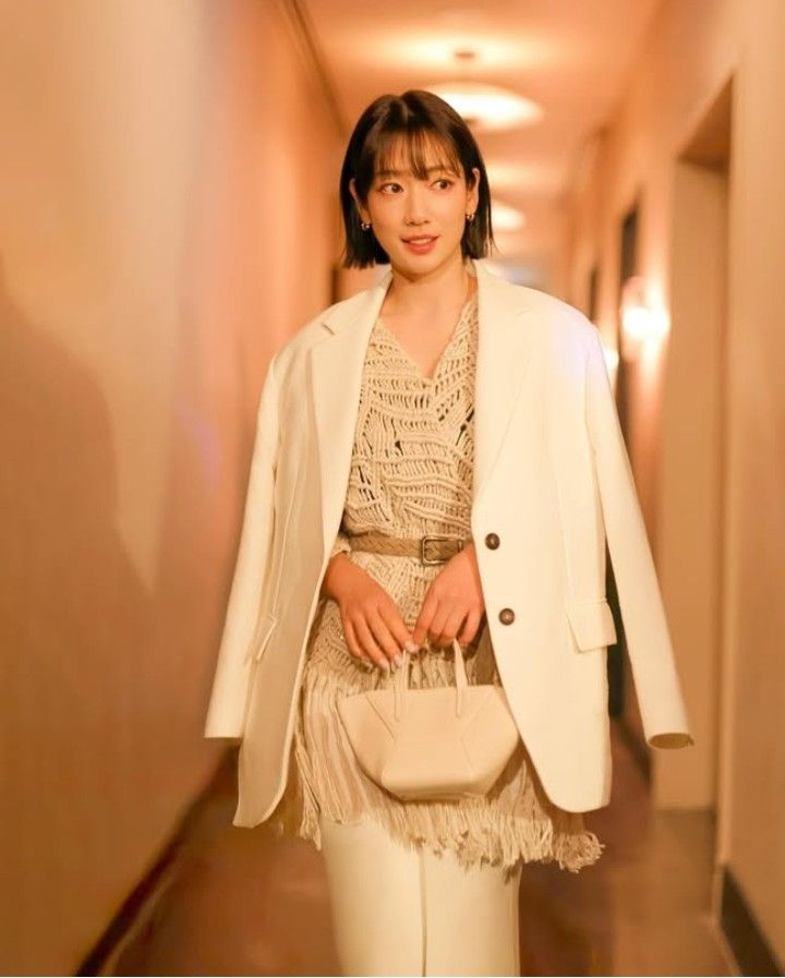 Latest photo of Park Shinhye
